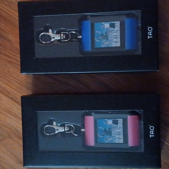 (NWT) Digital 1.5" Photo Key Chain - Picture 3 of 3